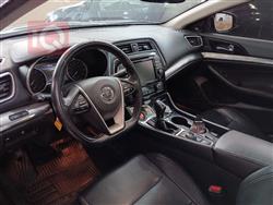 Nissan Maxima